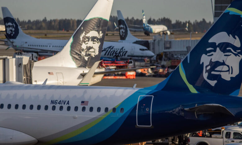 Alaska airlines to end two kona routes