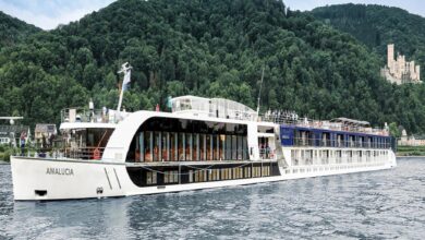 Amawaterways amalea welcomes waterways