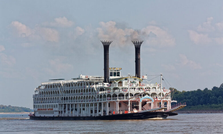 American queen paddlewheeler returns