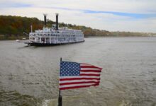 Queen american cruises steamboat river mississippi america company features overnight cruisespecialists