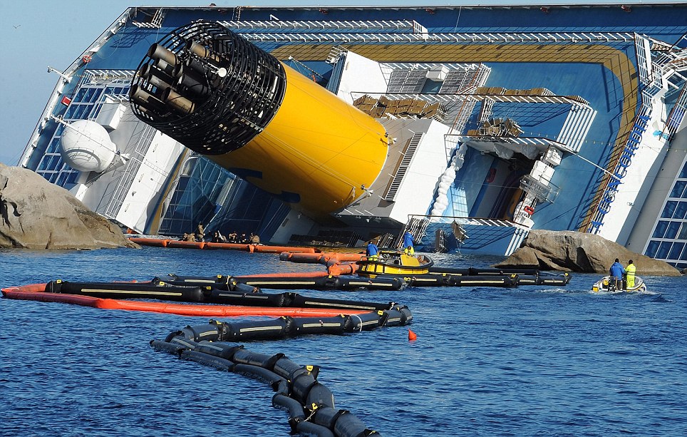 Concordia costa shipwreck salvage ship oil article lifeboats 2012 spill ships around recovery ease rescuers liner assuring escape allowing fuel