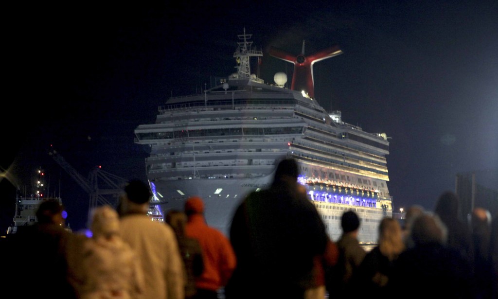 Carnival hit with lawsuit for using havana terminal