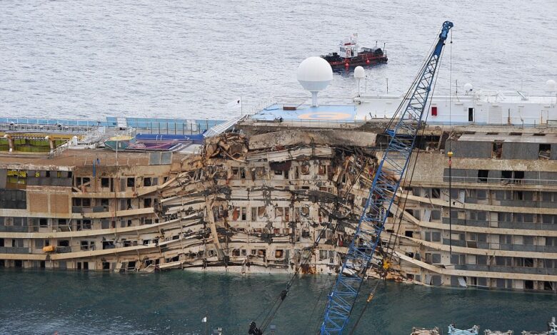 Britanis sinks before being scrapped