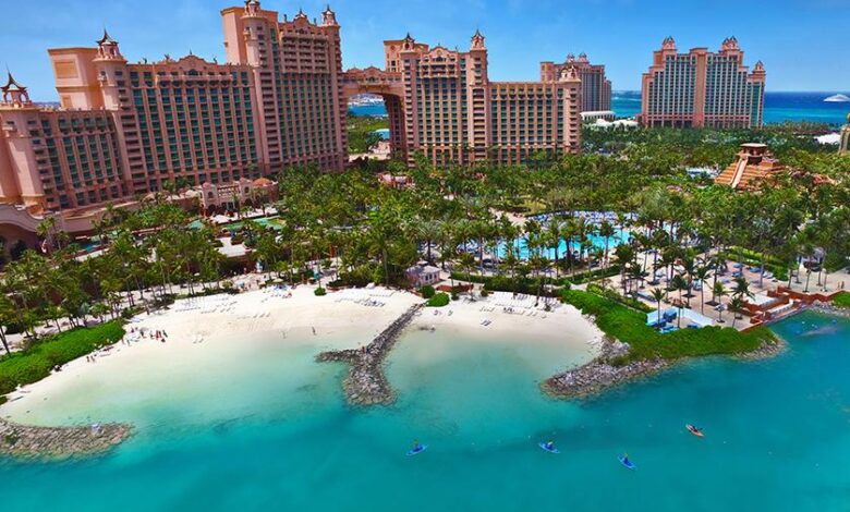 Atlantis evolves with bahamian experiences