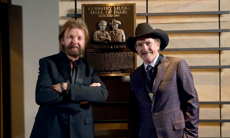 Brooks and dunn among newest country music residents