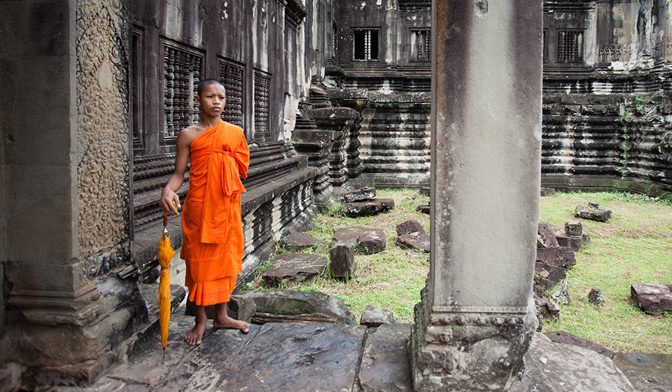 Cambodia photography tour wat angkor temples darter beyond