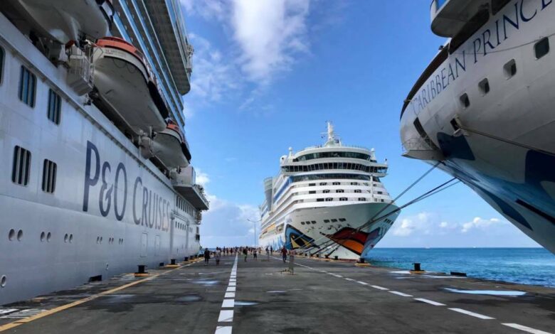 Carnival corp q2 income up on lower revenue