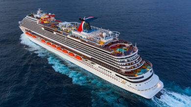 Cruises cowboys