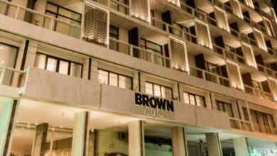 Brown hotels entering athens