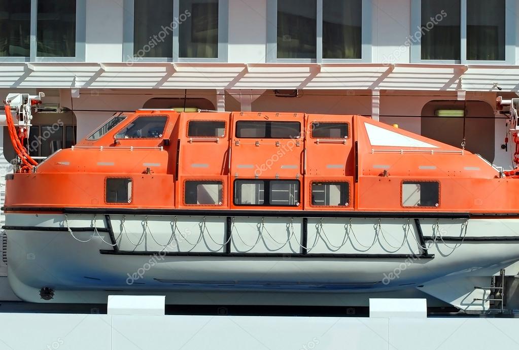 British safety panel offers lifeboat alternative