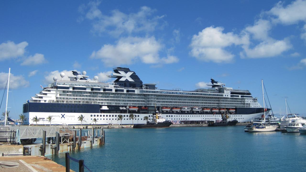 Bermuda rejects premier s plan to open cruise ships casinos