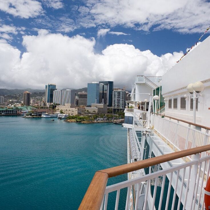 Ap more hawaii visitors arriving on cruise ships