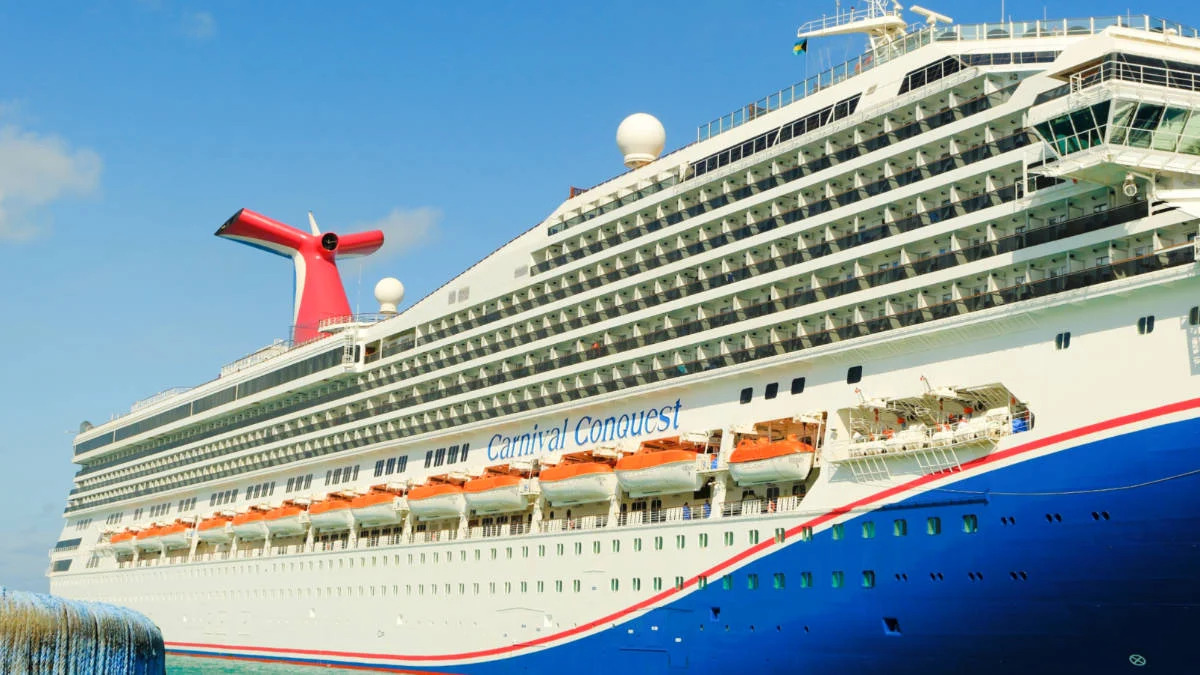 Carnival introduces price guarantee for shore excursions