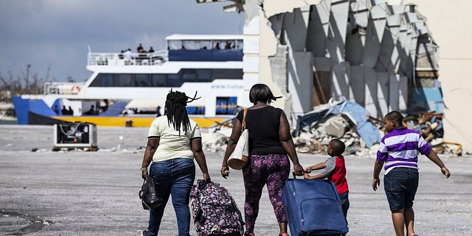 Bahamas airports reopen after hurricane joaquin departs