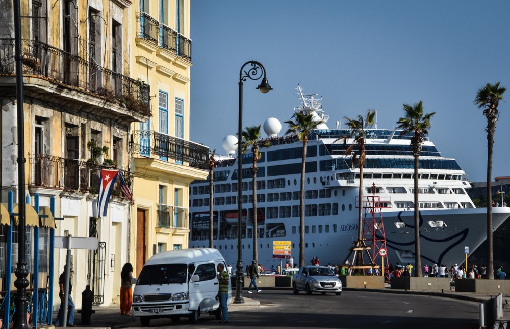 Carnival hit with lawsuit for using havana terminal
