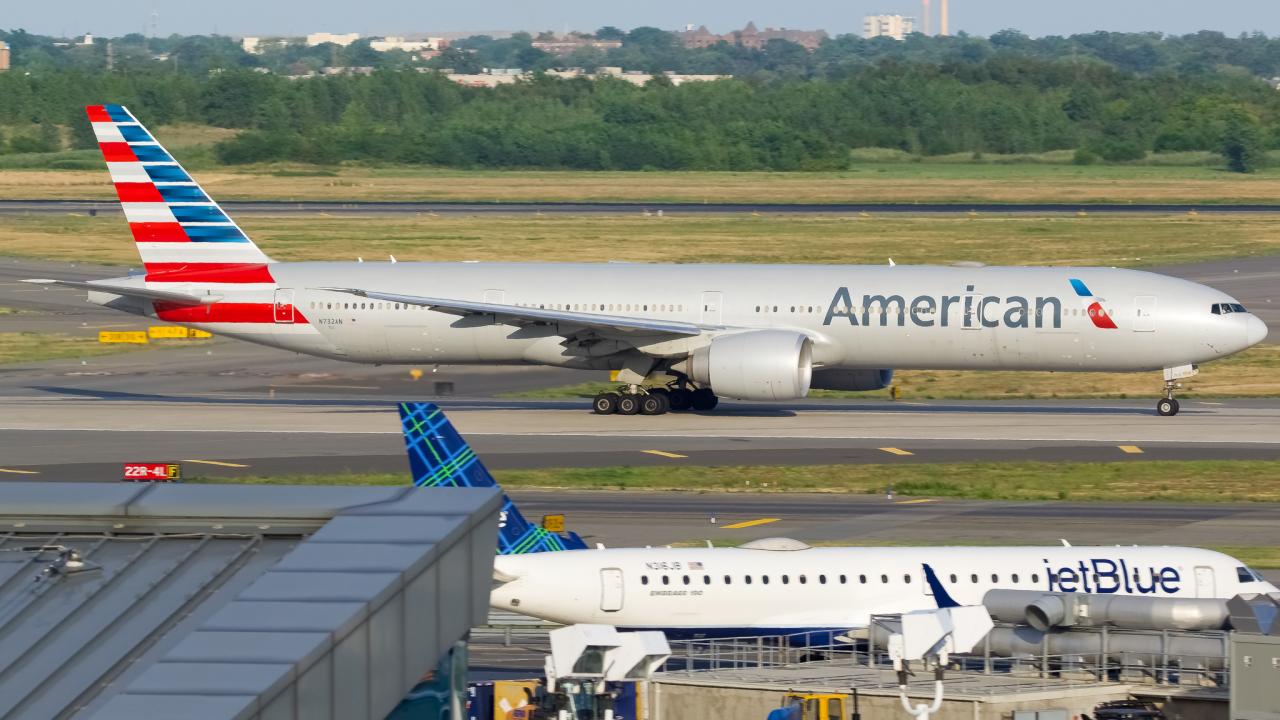 American revives service between honolulu and chicago