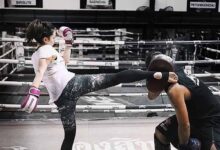 Bangkok muay thai gym lets visitors get their kicks