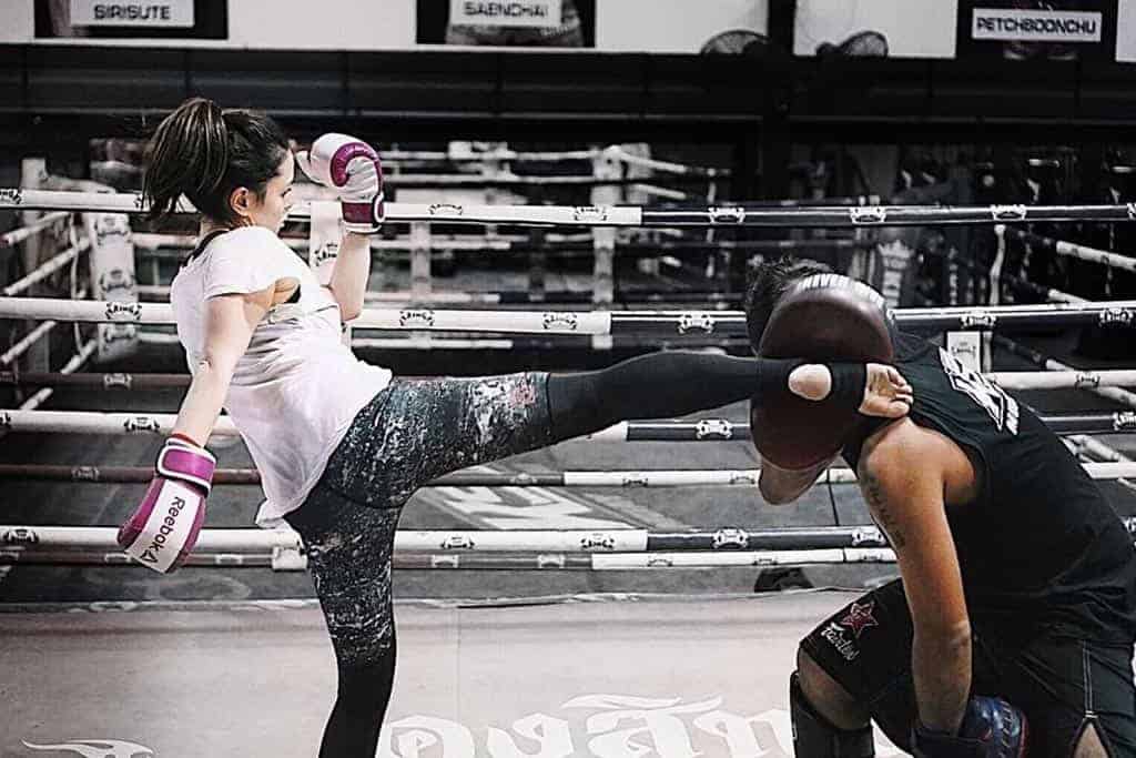 Bangkok muay thai gym lets visitors get their kicks