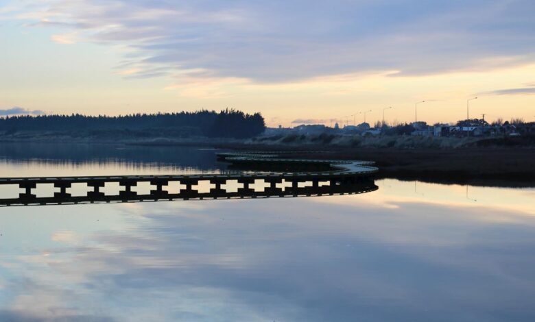 An intersection of ocean and river