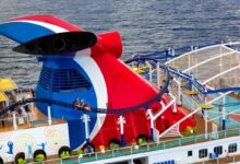 Carnival spreads out fun on mardi gras