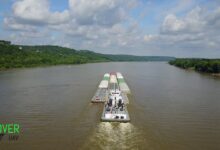 A first hand look at barging horse country on the ohio river