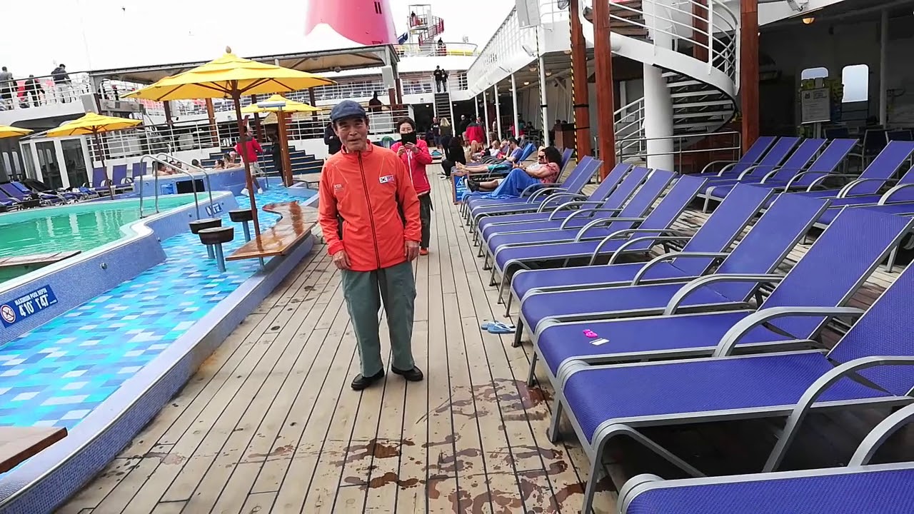 Carnival offers quebec cruises in 09