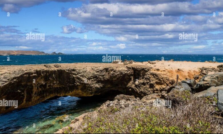 Arubas natural bridge succumbs to the pounding surf