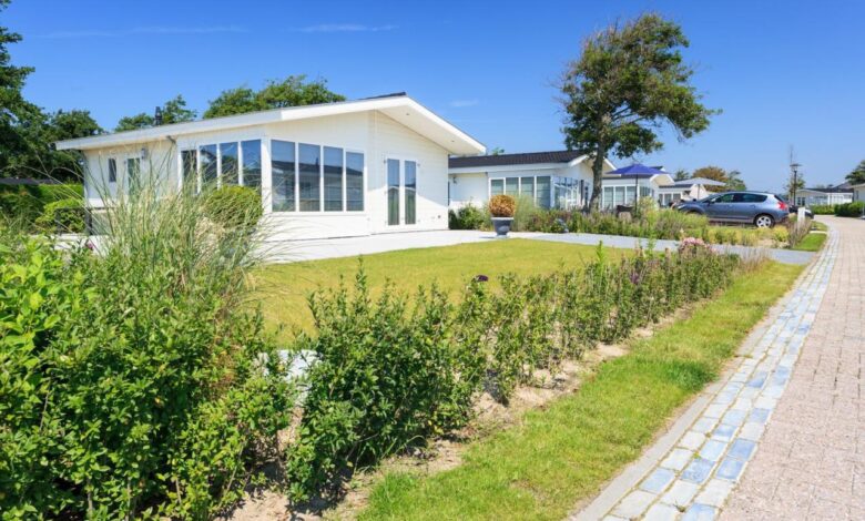 Beachfront hotel opens in southern holland