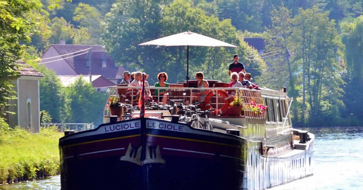 Barge operator offers passengers french lessons