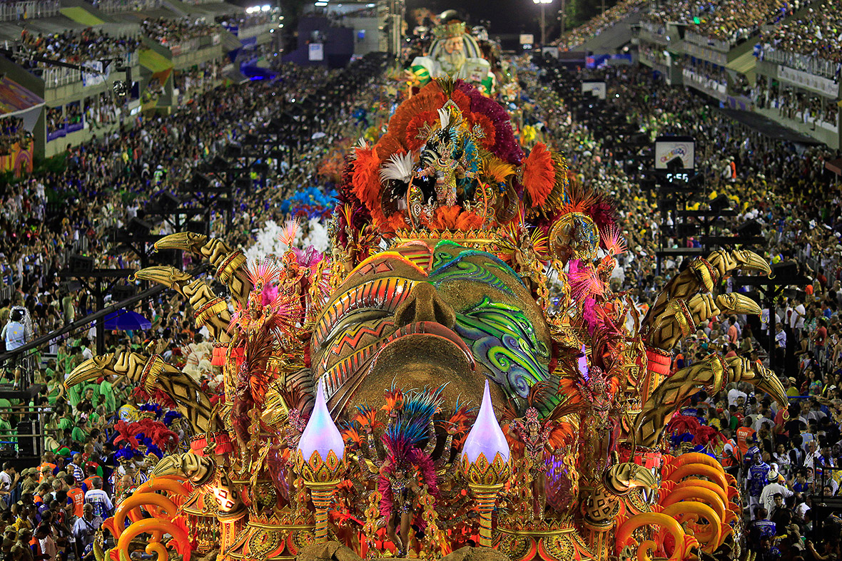 Carnival pares fare structure to three core categories