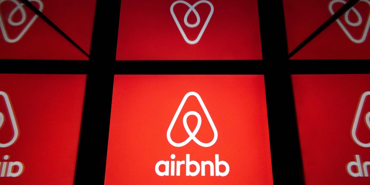 Airbnb starts cuba operations