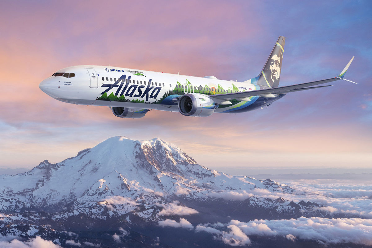 Alaska airlines debuts wash honolulu flight