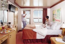 Carnival takes delivery of the splendor