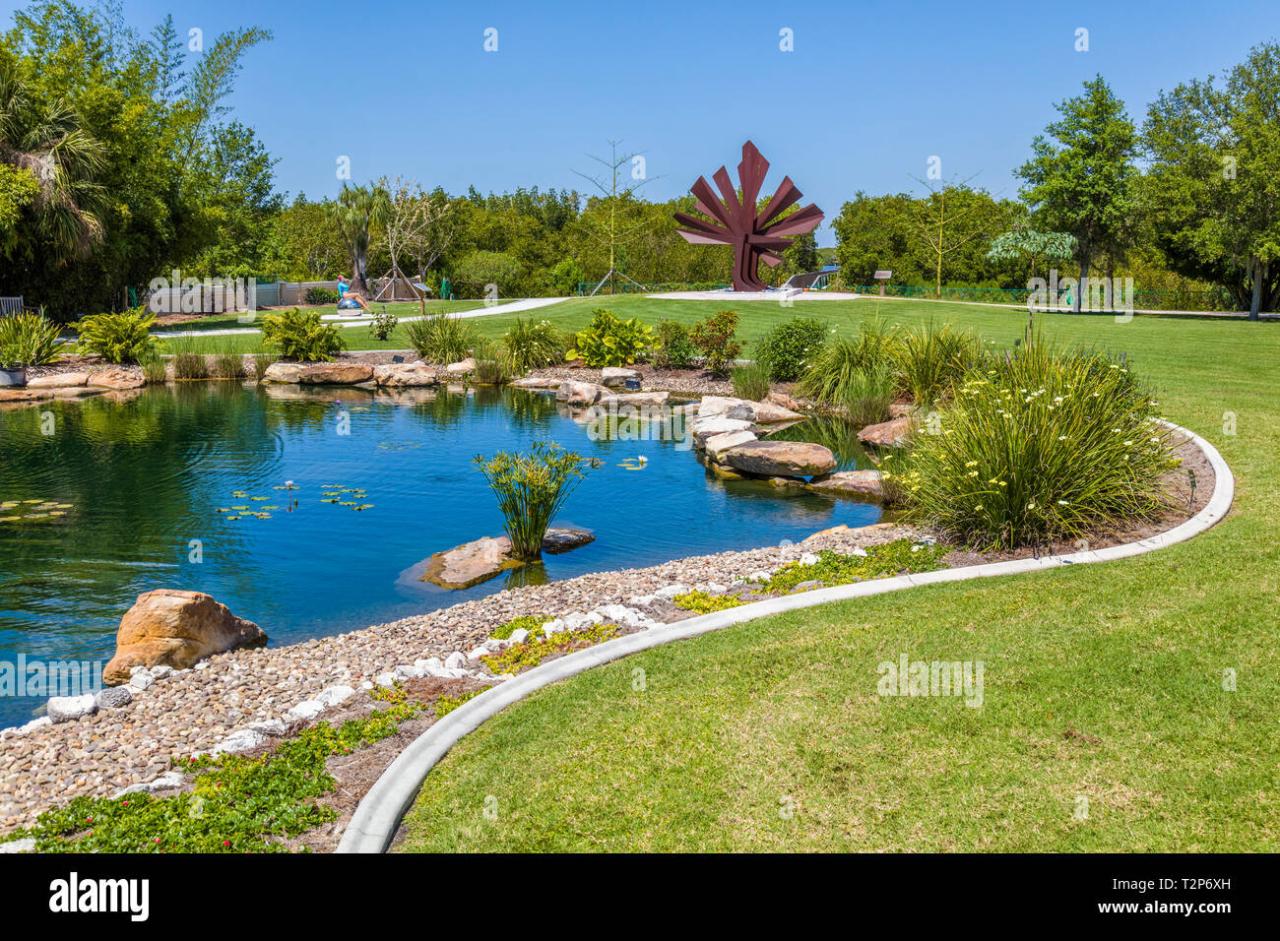 Sculpture botanical garden peace river gorda punta gardens opens ostriches zhaoyang yu display brownell gary credit