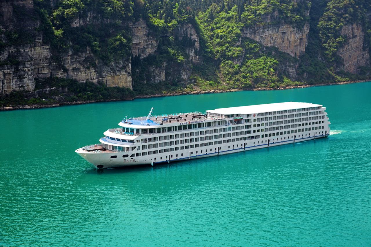 Avalon inks yangtze charter deal with century cruises