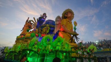 Carnival sets dates for restart