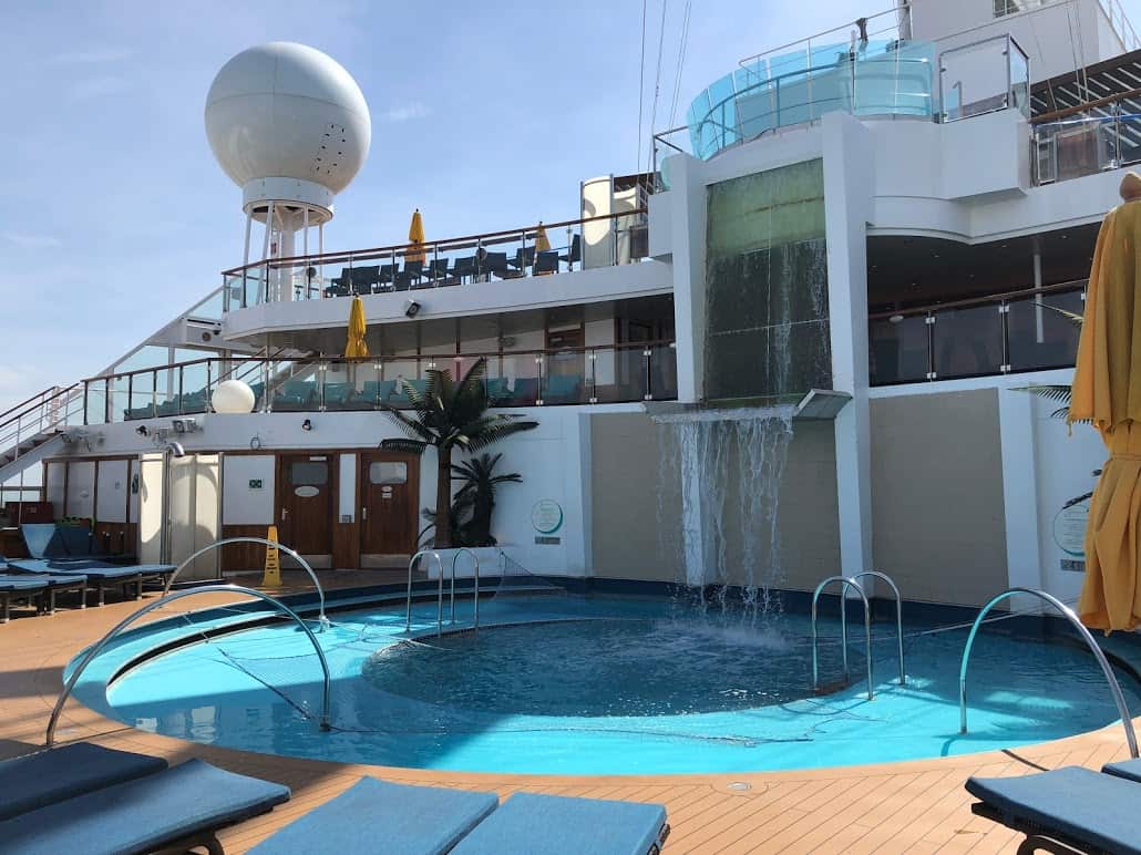 Carnival sunshine passengers bumped for contractors