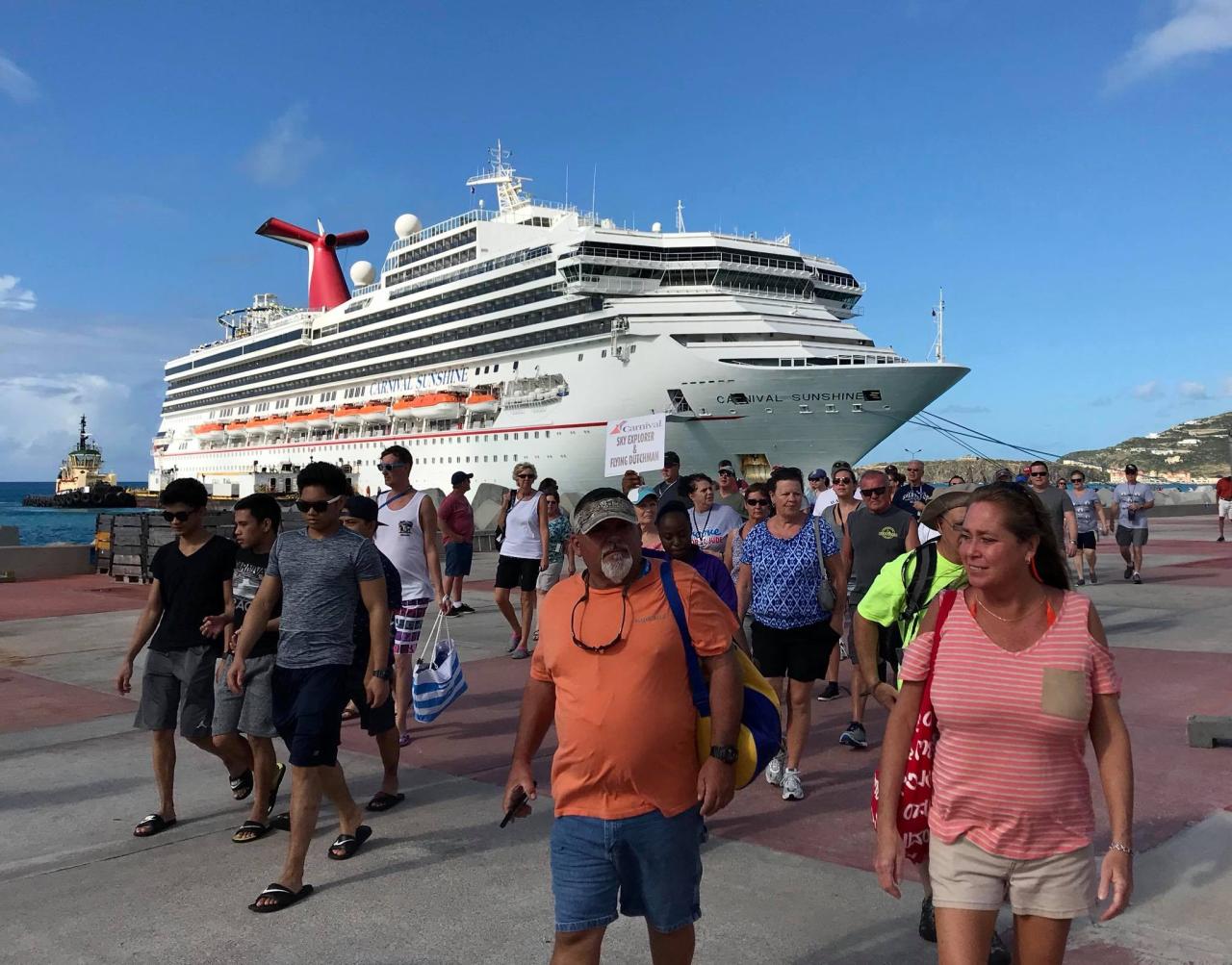 Carnival sunshine passengers bumped for contractors
